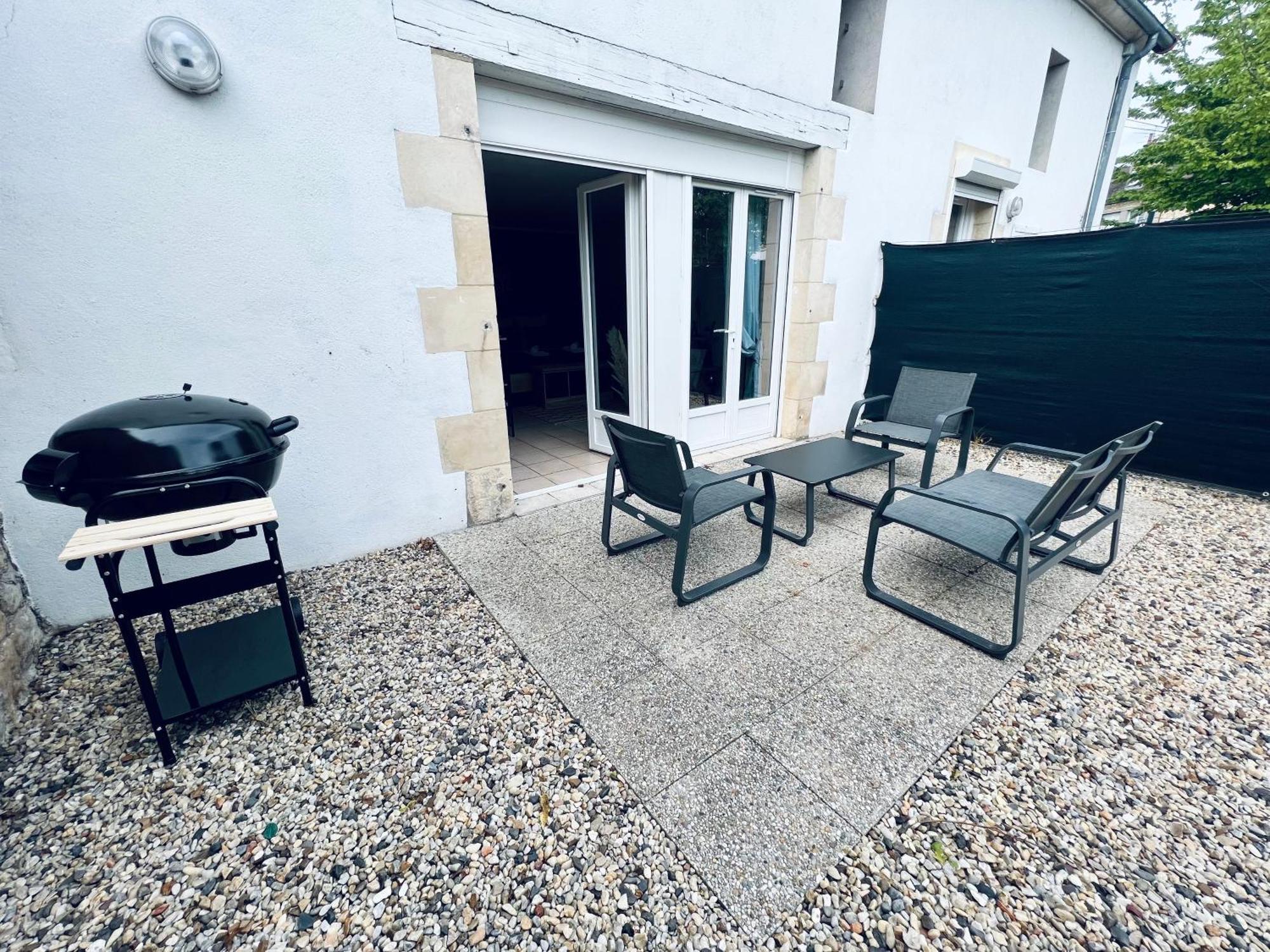 "Le Studio Bouddha" Studio Avec Terrasse, Centre Ville, Proche Gare, By Primo C0Nciergerie نيفي المظهر الخارجي الصورة